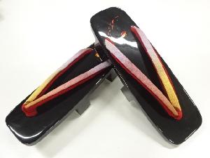 未使用品　花模様桐下駄（24センチ）